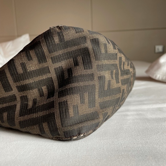 Authentic Fendi Mamma Baguette Zucca - Picture 9 of 10